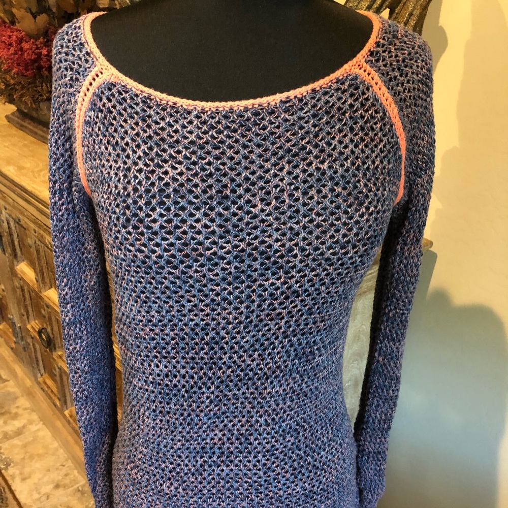 American Eagle Large Knit Shirt